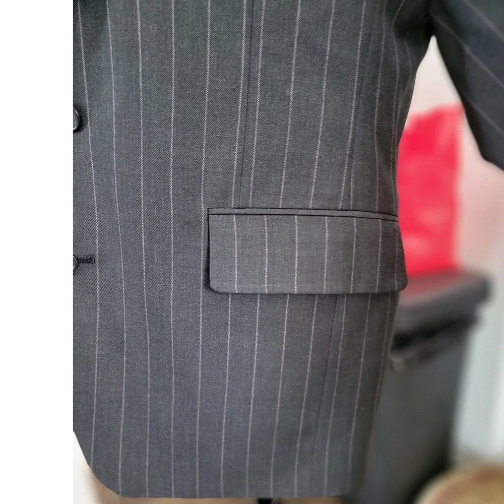Jos A. Bank Men's Wool Pinstripe‎ Blazer Charcoal Gray Button & Dress Pants Suit